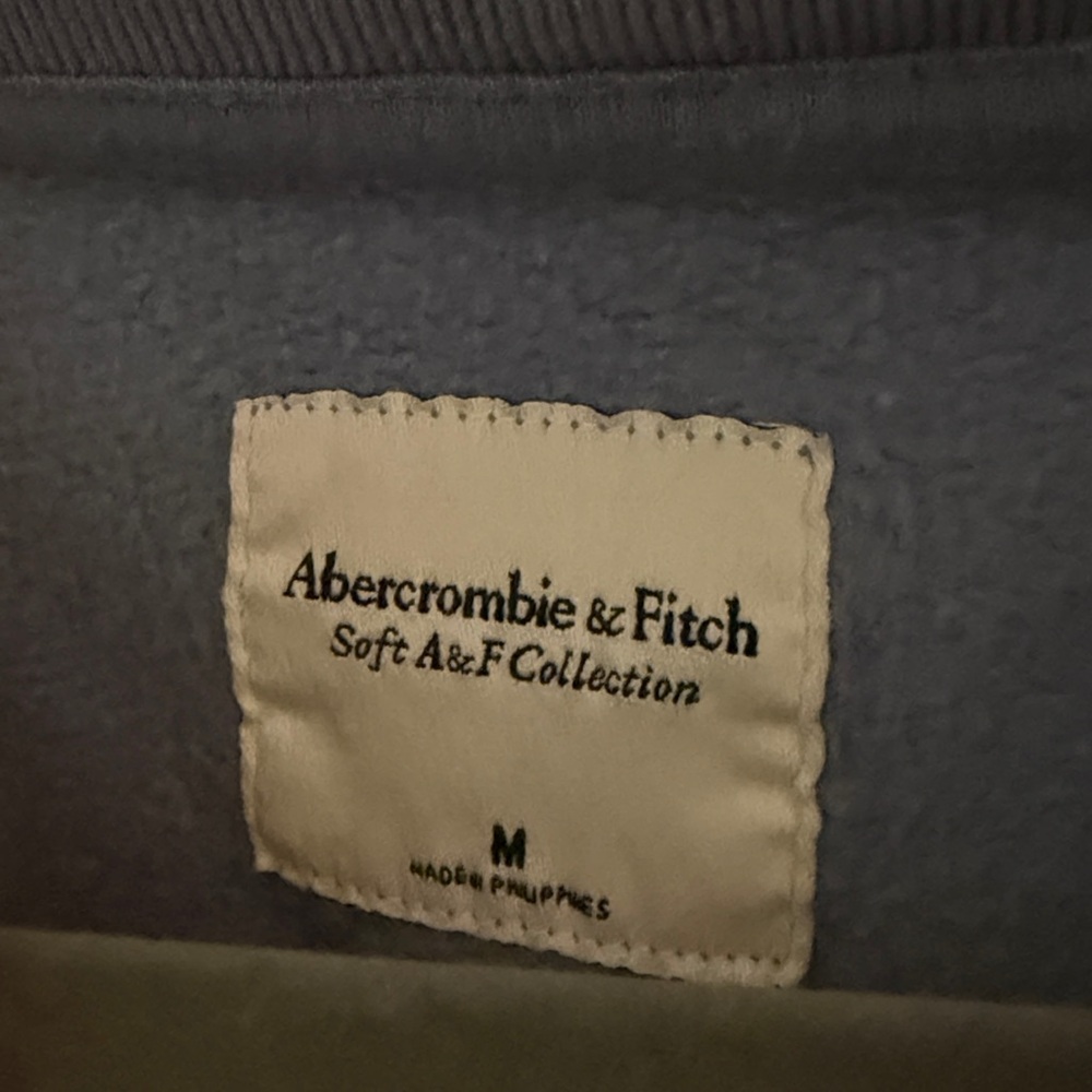 Abercrombie & Fitch Dusty Blue Cropped Collar Sweatshirt - Picture 2 of 3